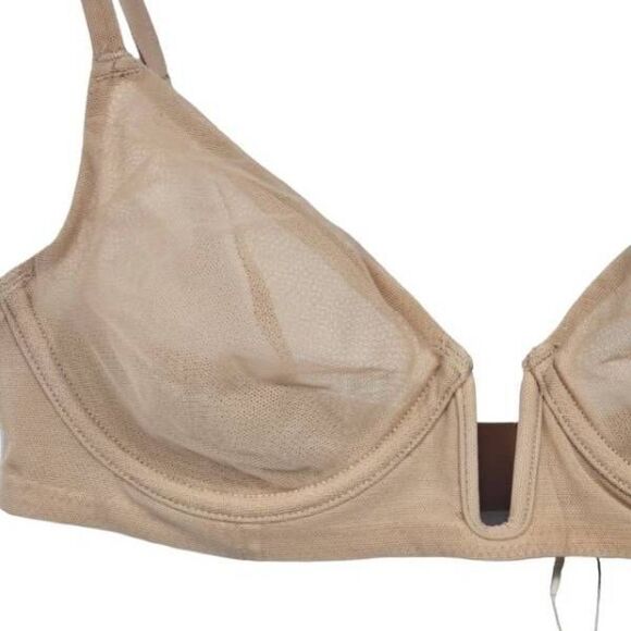 Skims underwire bra Nwt - Picture 4 of 9